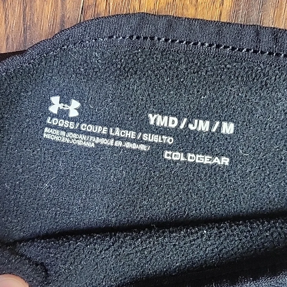 Under Armor boy youth medium long sleeve - Picture 2 of 2